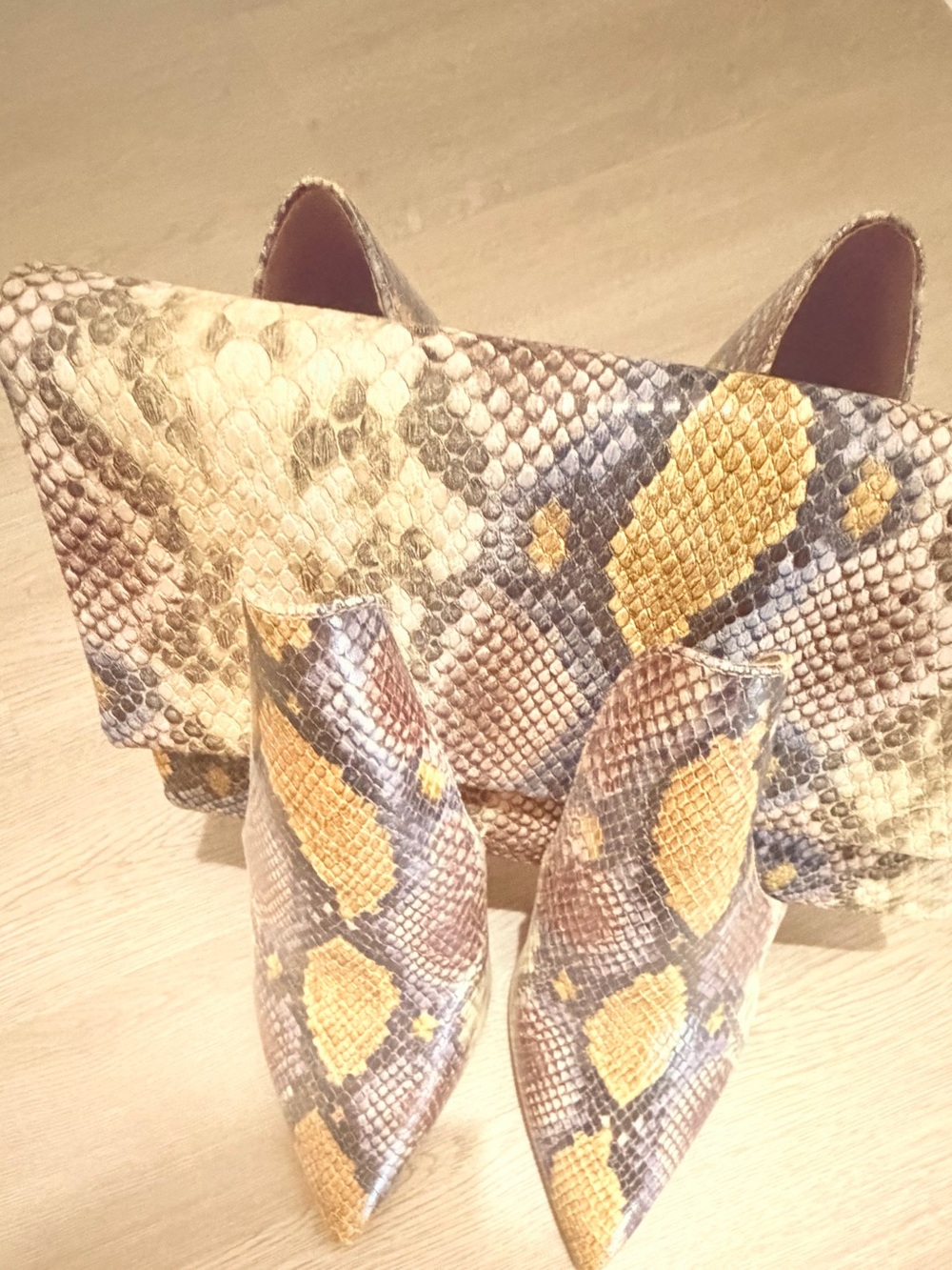 Steve Madden Yellow and Brown Snake-Print Pointed Toe Heels with Clutch